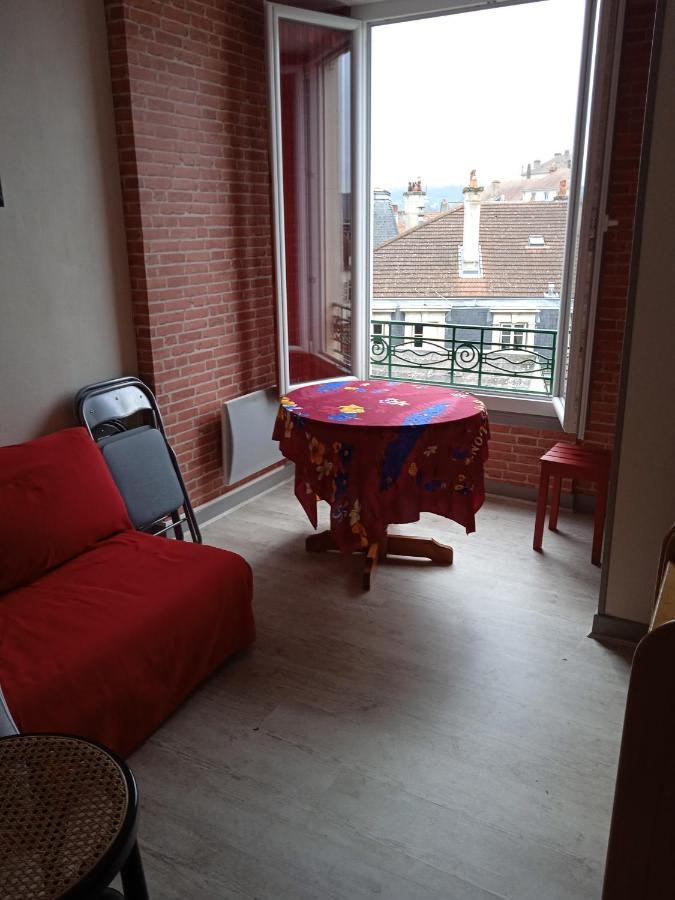 Vichy -Appartement Coquet 2 Pieces - Centre Ville Dış mekan fotoğraf